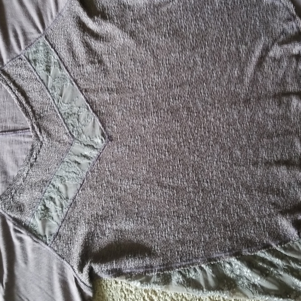 Purple top - Picture 2 of 6